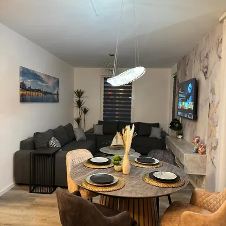 Apartament Eleganz Im Zentrum, Ostsee, Luebeck & Hotspots Nah! Bad Schwartau